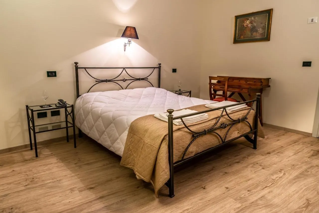 Castellucchio Hotel Italia